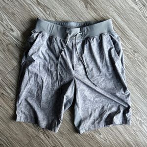 Lululemon 8” Men’s Athletic shorts
